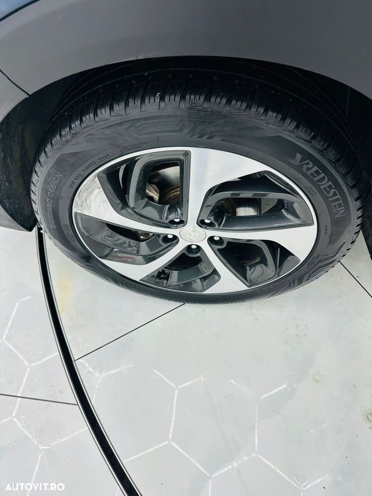 Hyundai Tucson blue 1.7 CRDi 2WD Passion Plus - 13