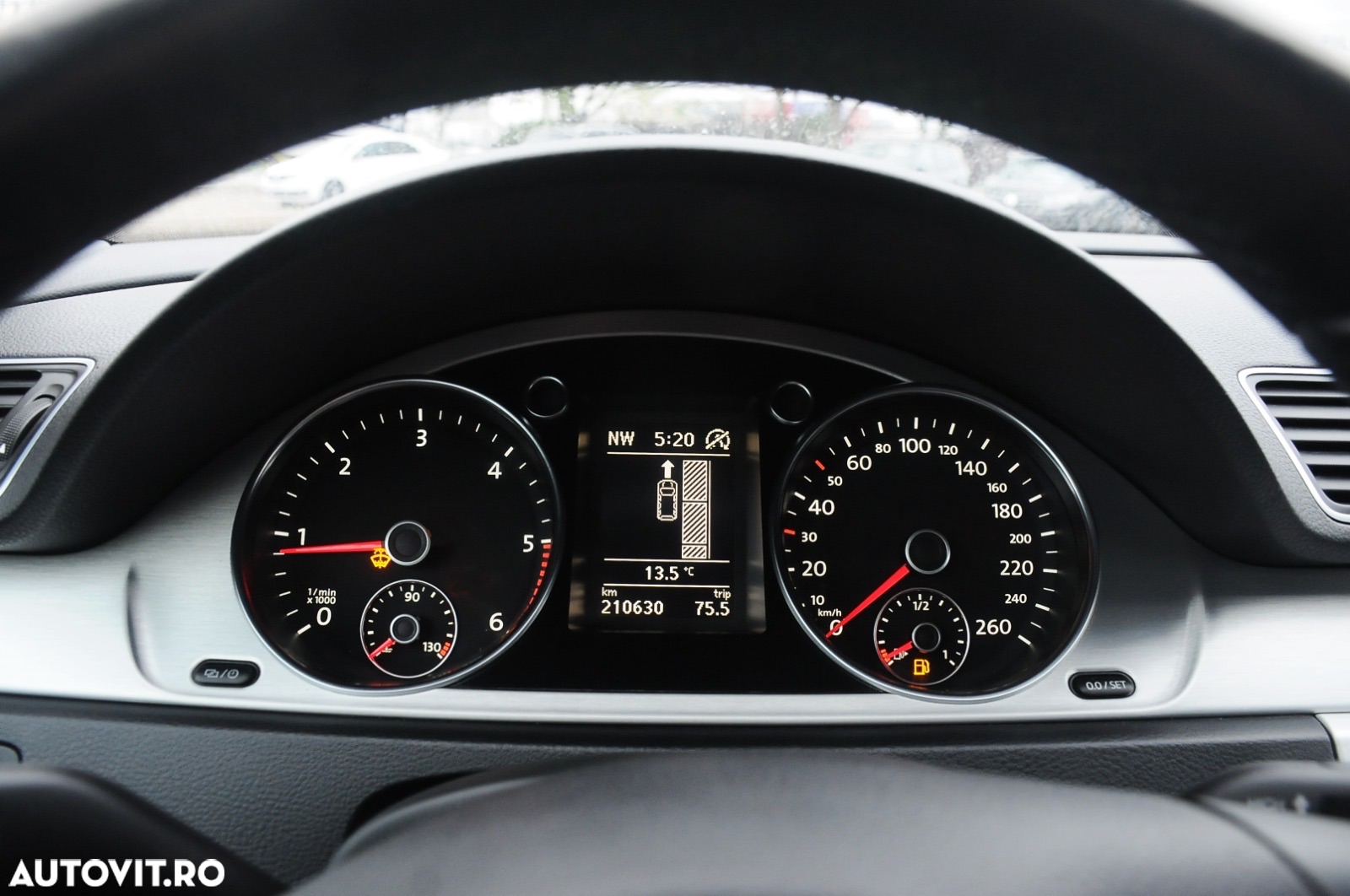 Volkswagen Passat - 14