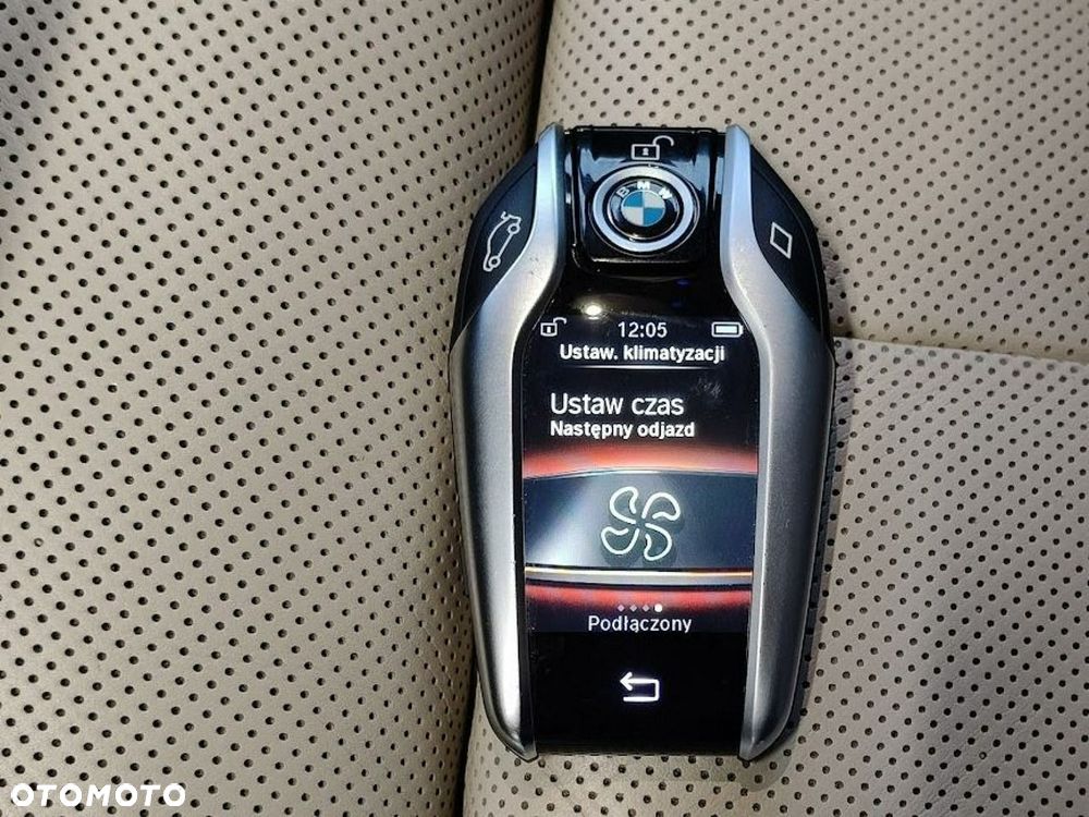 BMW Seria 7 - 40