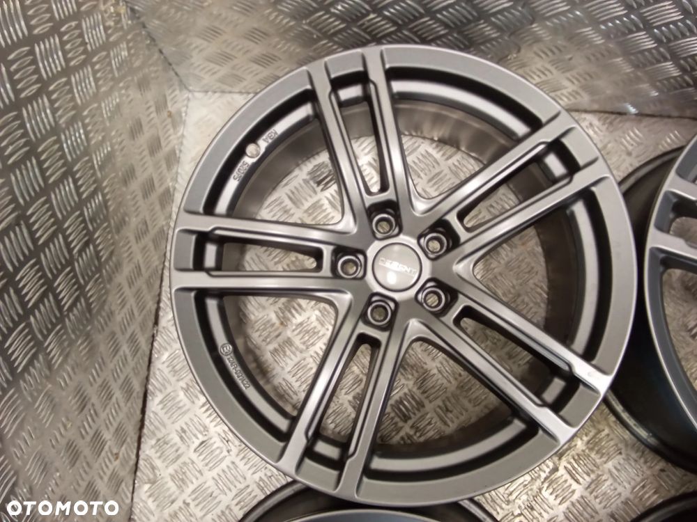 Felgi DEZENT Vw Golf Passat Tiguan Touran Audi A4 A5 A6 Q3 Q5 Skoda Superb Kodiaq 8Jx18 et30 5x112 - 5