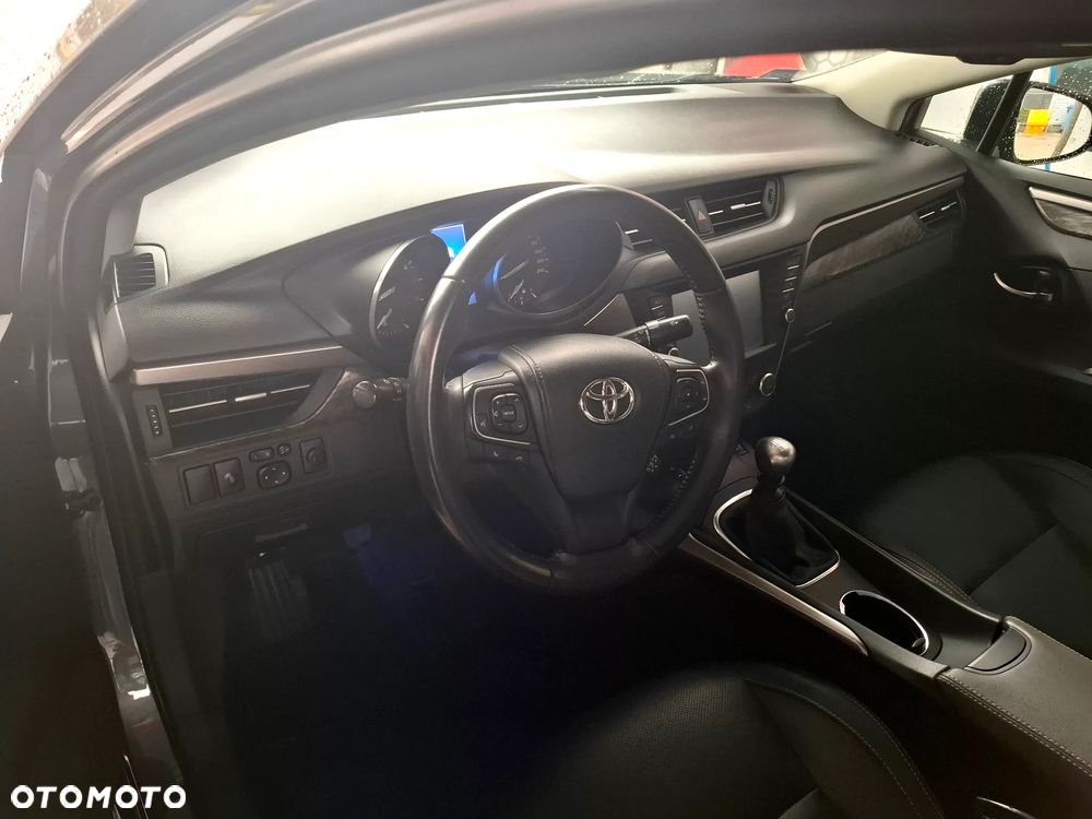 Toyota Avensis 1.8 Prestige - 3