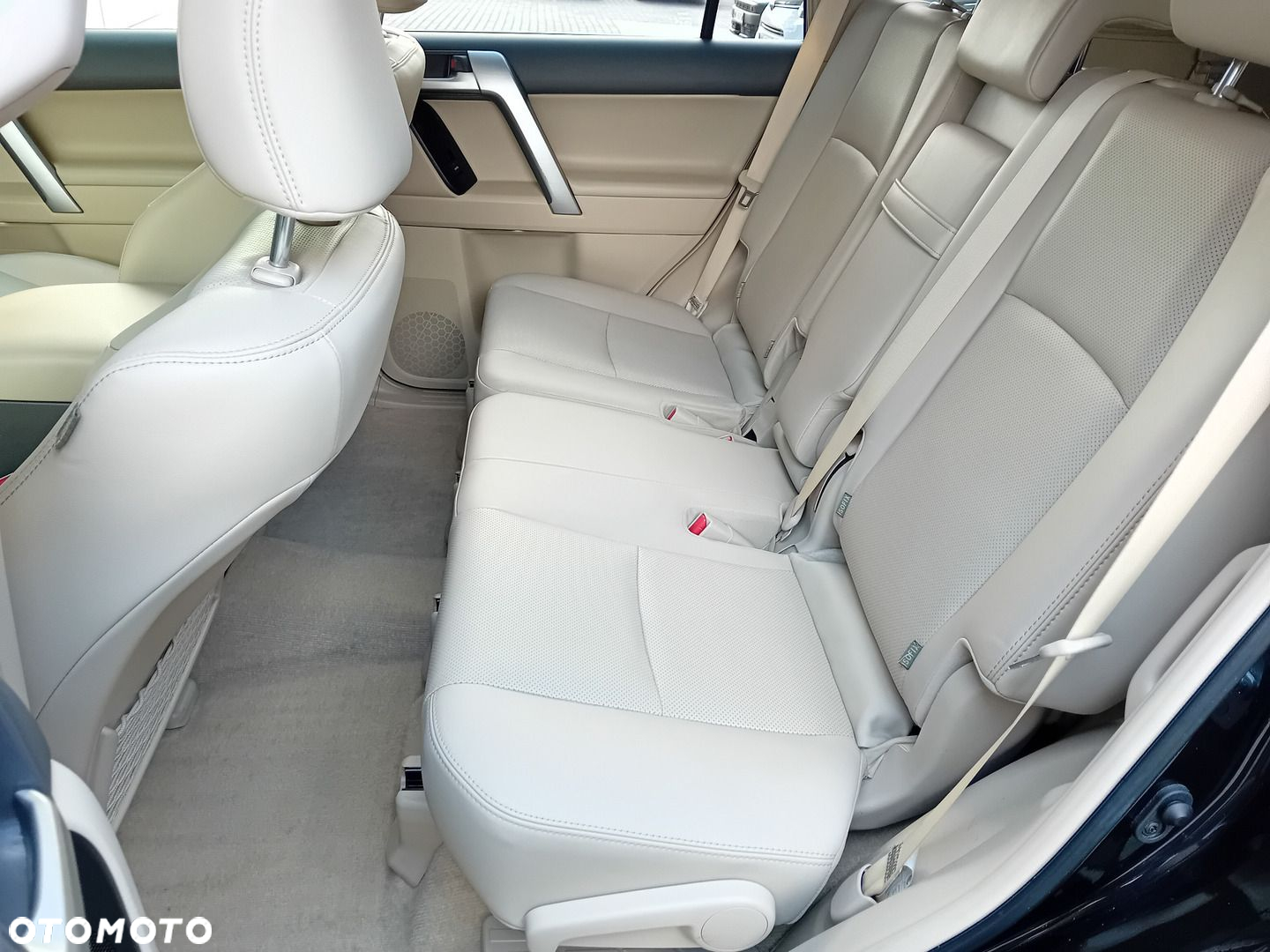 Toyota Land Cruiser LC 2.8 D-4D Invincible - 18