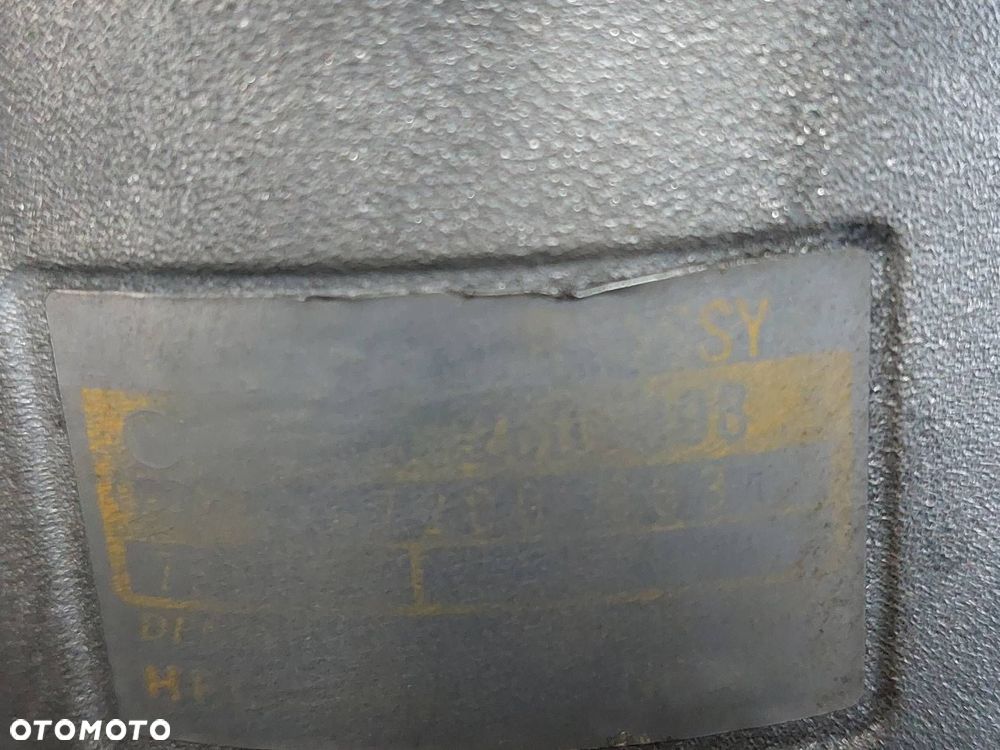 SPRĘŻARKA KLIMATYZACJI PASSAT B5 1.6 8V 8D0260808 - 7