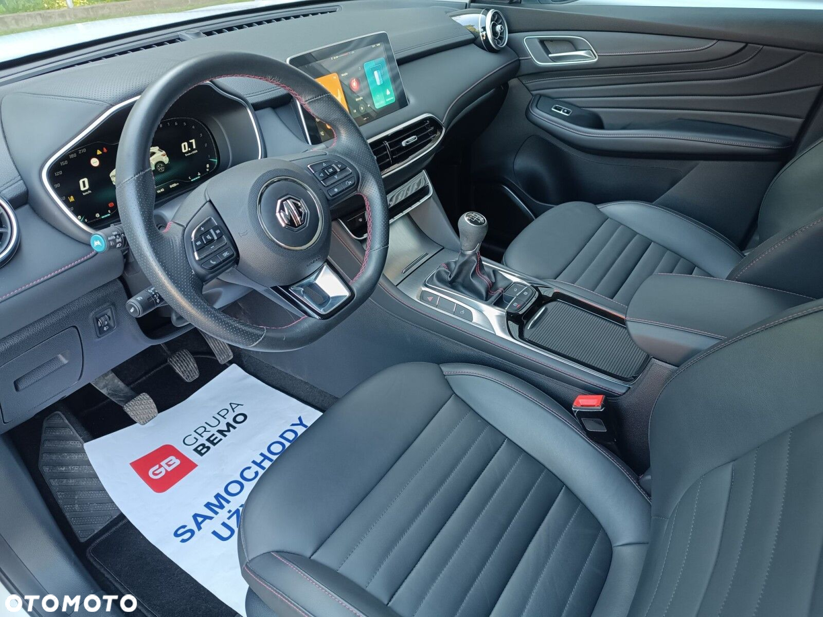 MG HS 1.5 T-GDI Exclusive - 11