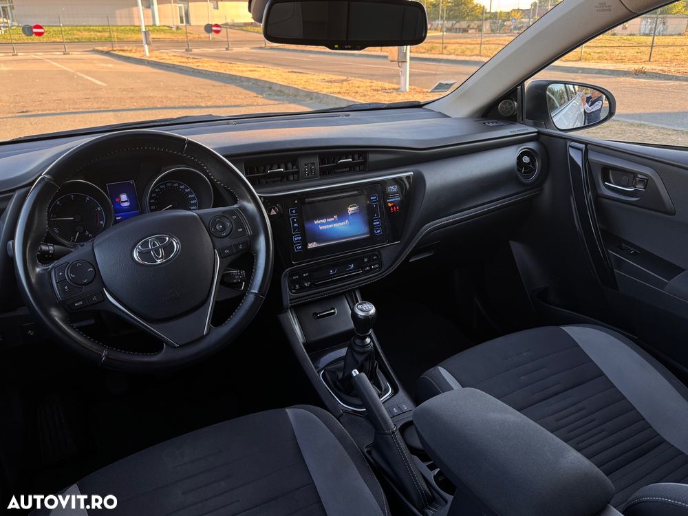 Toyota Auris - 7