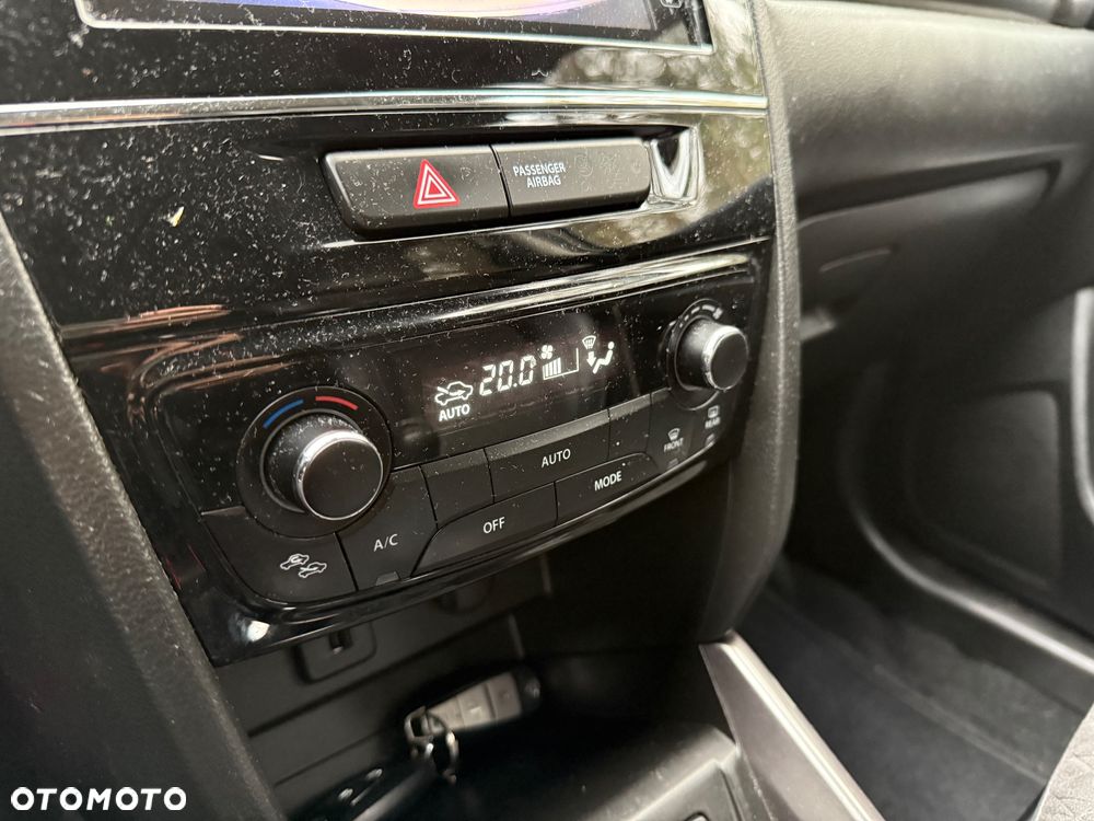 Suzuki Vitara 1.4 Boosterjet Comfort - 25
