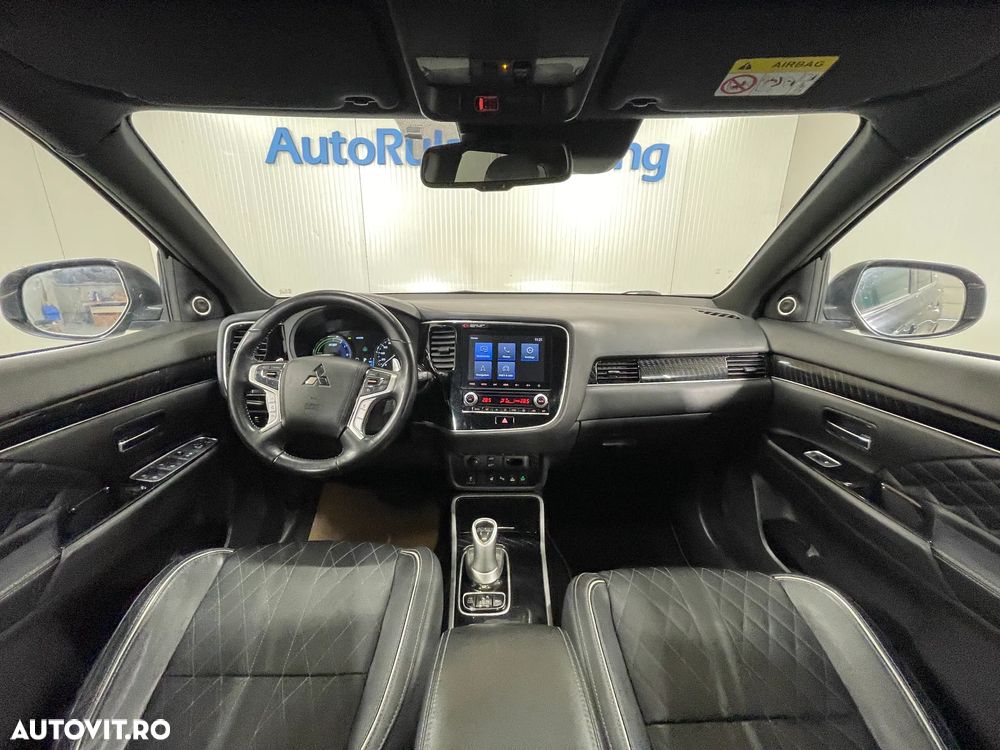 Mitsubishi Outlander 2.4 4WD Plug-In Hybrid Diamant - 7