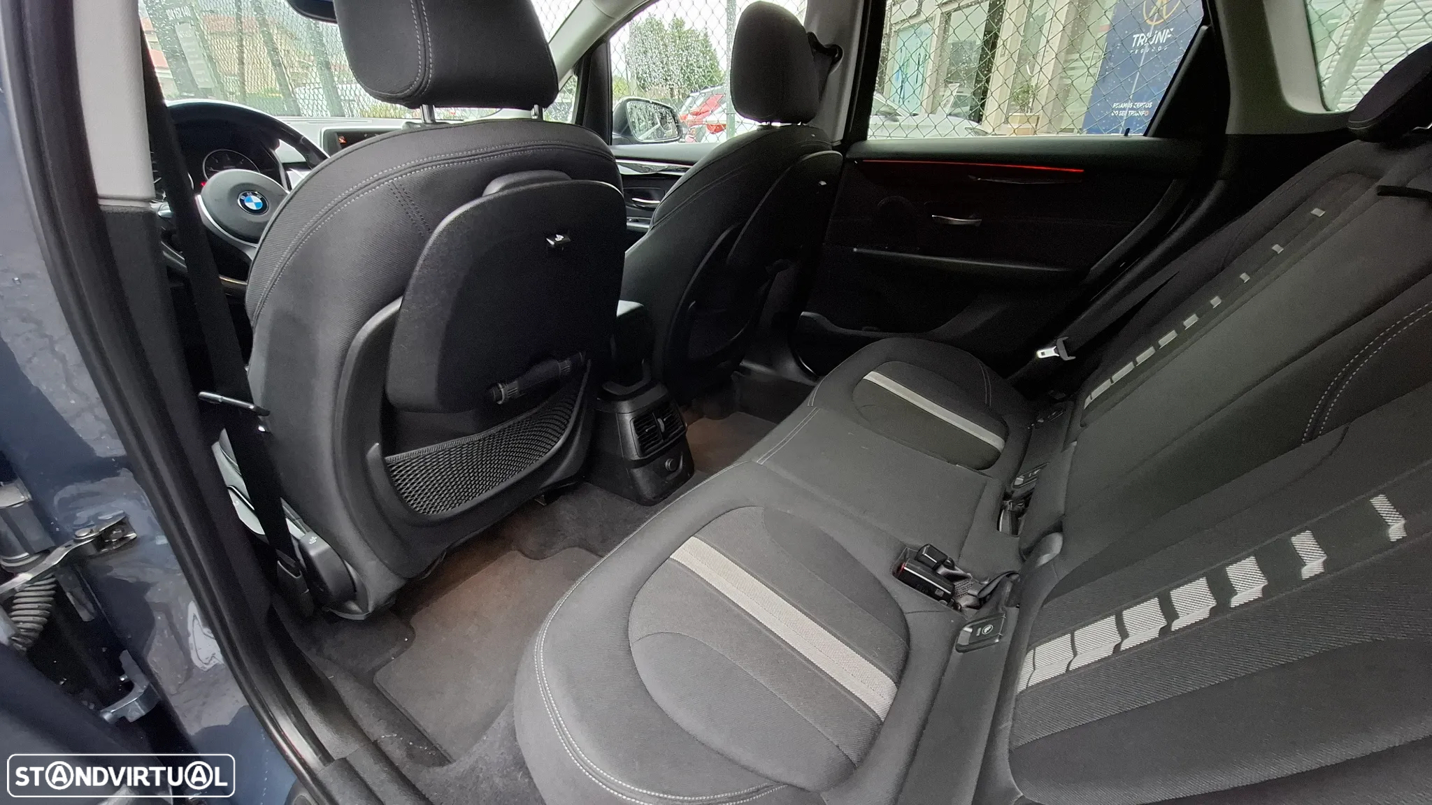 BMW 218 Active Tourer d Sport-Aut. - 28