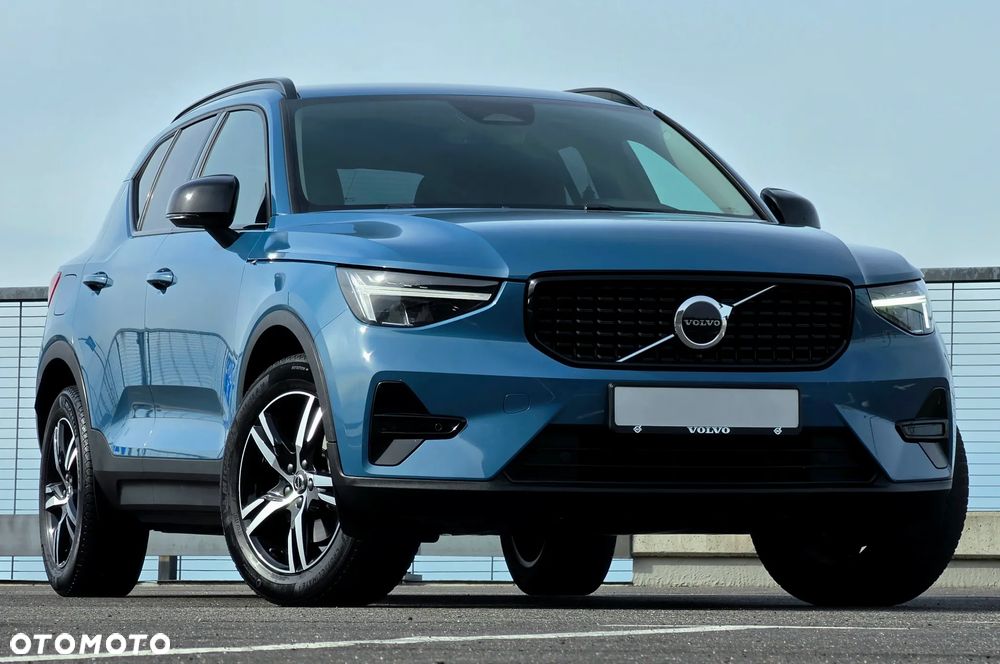 Volvo XC 40 B4 AWD Ultimate Dark - 16
