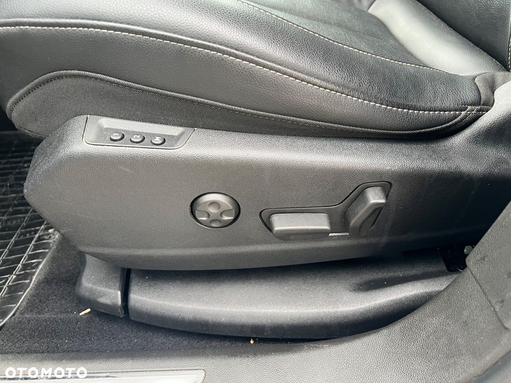 Opel Grandland X Plug-in-Hybrid4 1.6 DI Start/Stop Business Edition - 11