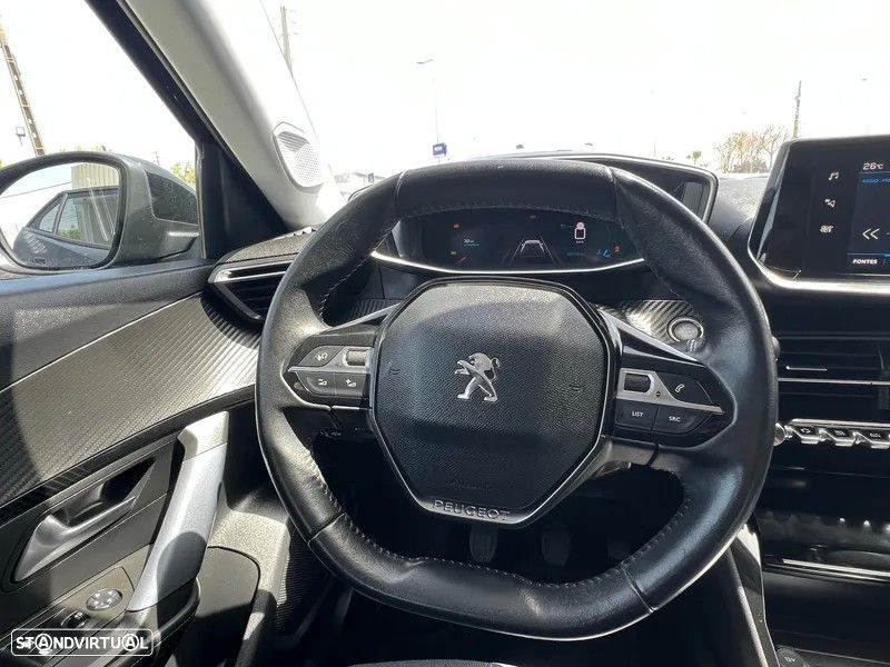 Peugeot 2008 1.2 PureTech Allure - 10
