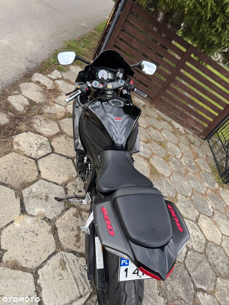 Suzuki GSX-R - 5