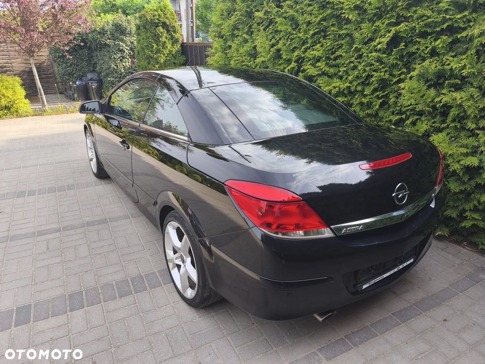 Opel Astra 1.8 Cosmo - 9