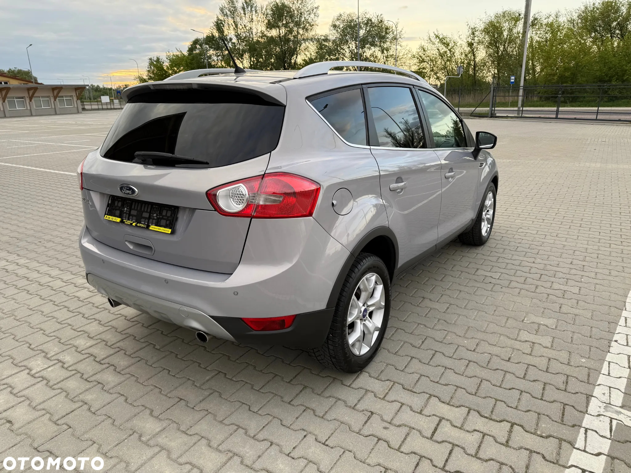 Ford Kuga 2.0 TDCi Titanium - 6