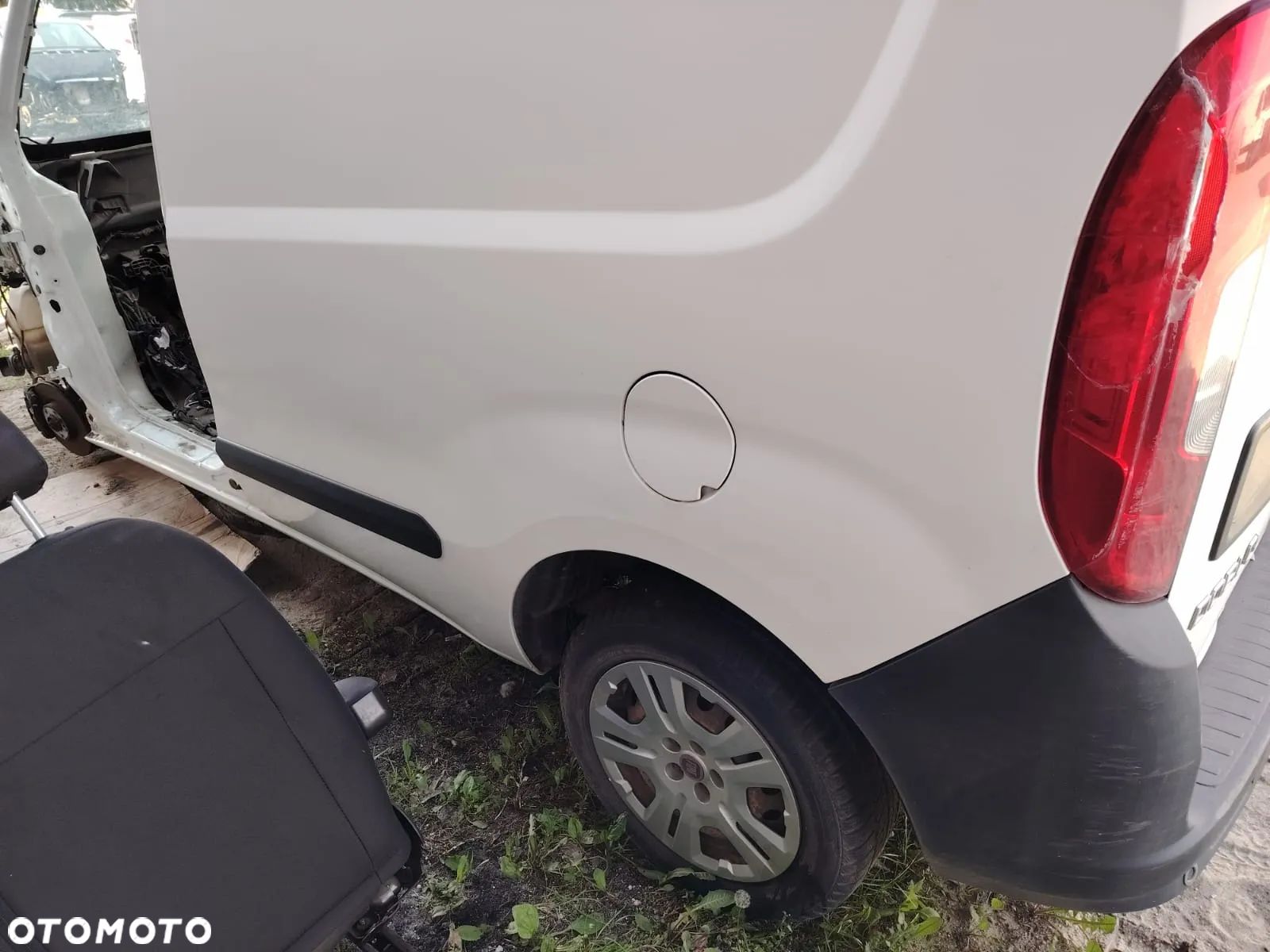błotnik tył cwiartka przód doblo II 14-21r combo  części - 1
