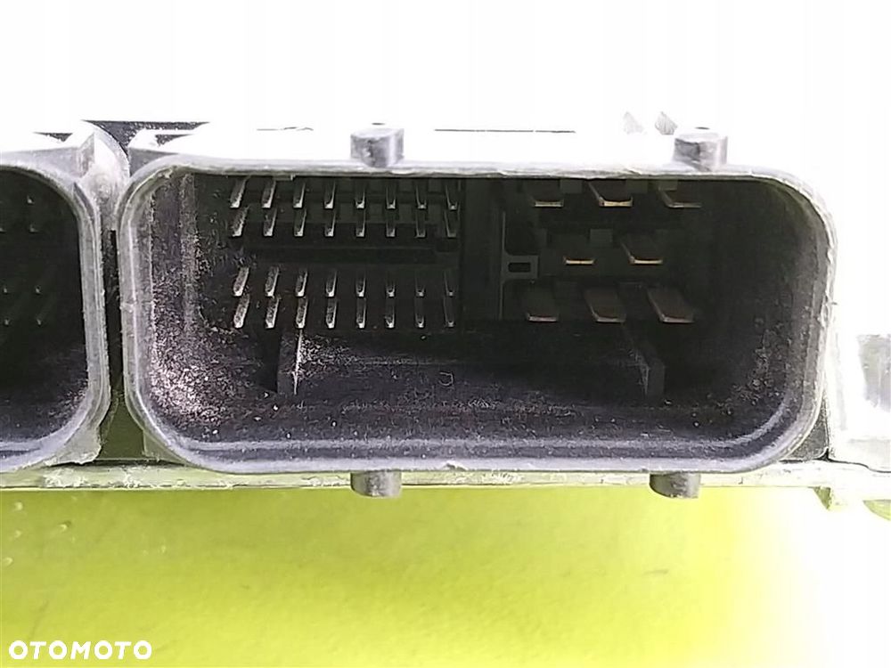 Komputer sterownik silnika Audi A4 1995-2001 1,6 B 5WP4331205 ORYGINAŁ - 3