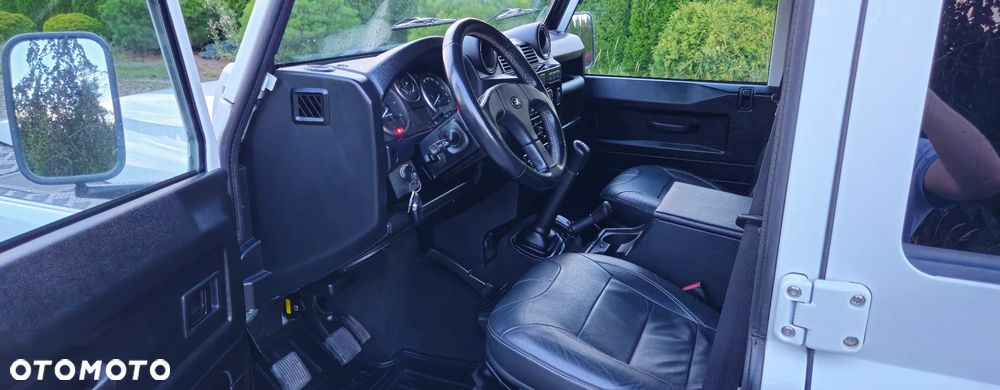 Land Rover Defender 2.2 TD4 SE - 8