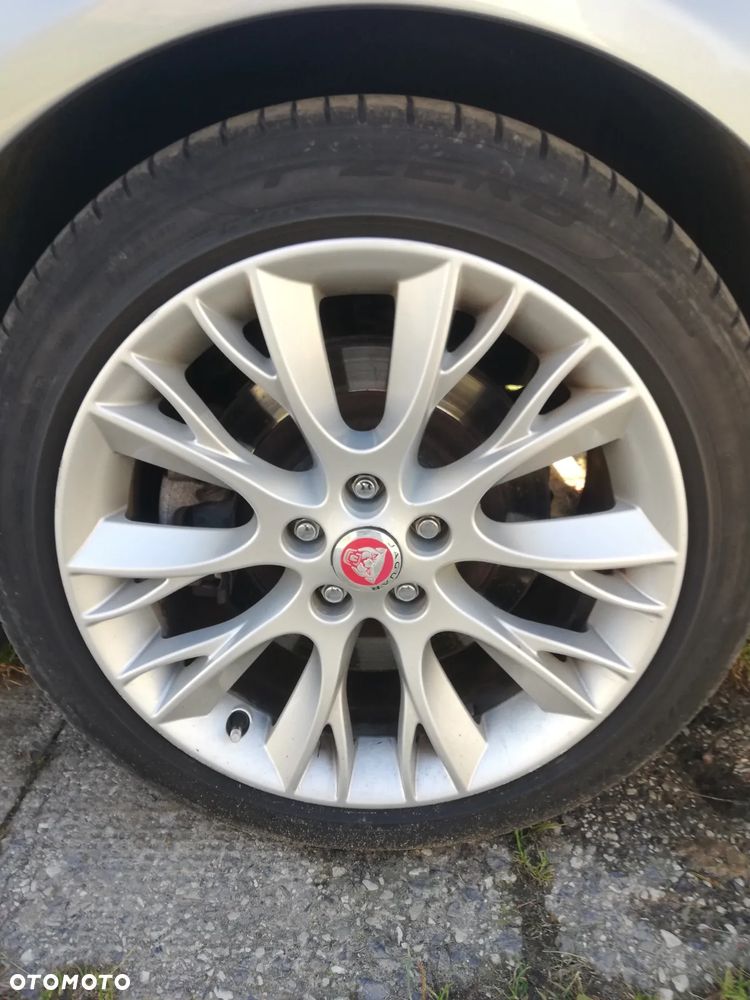 Jaguar XF 2.2 D Luxury - 9