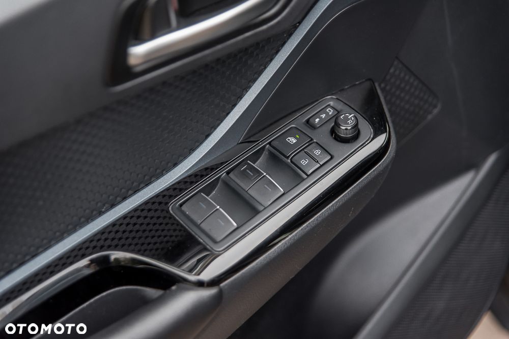 Toyota C-HR 2.0 Business-Edition - 17