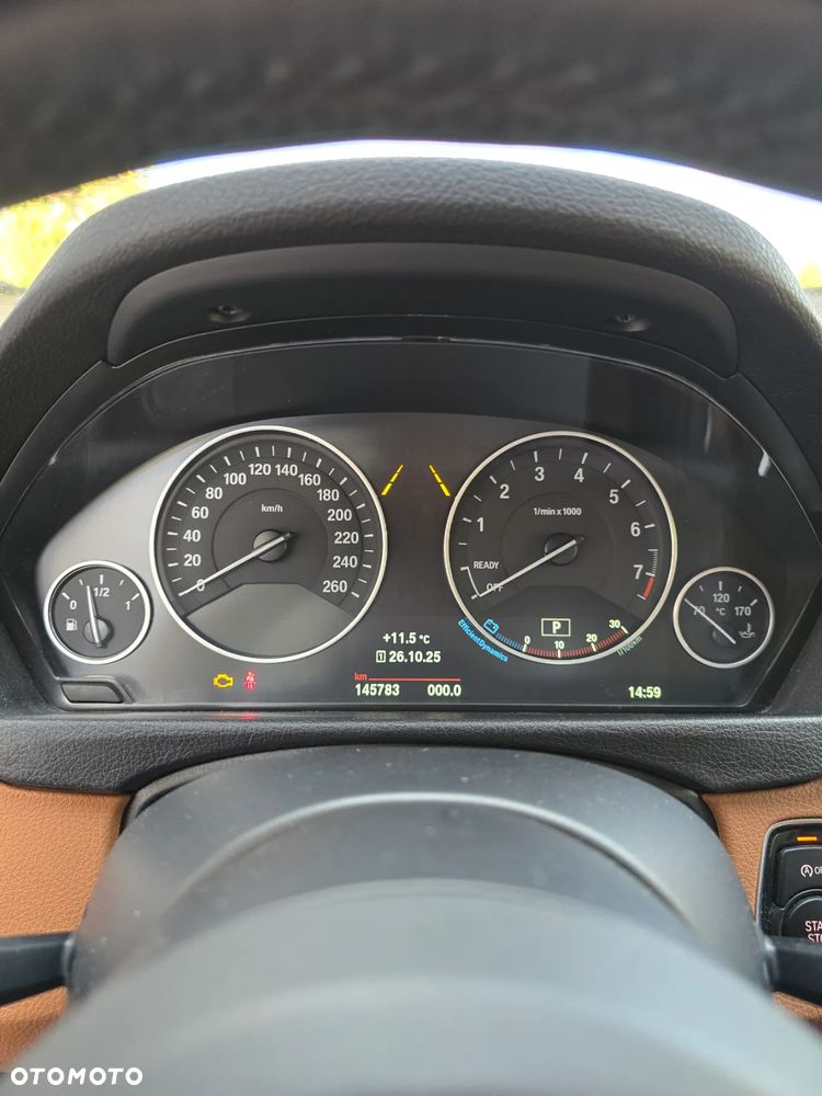 BMW Seria 3 330i xDrive Luxury Line - 23