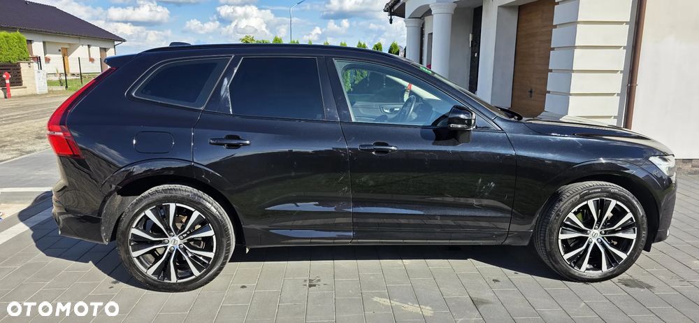 Volvo XC 60 B4 D Ultimate Dark - 4