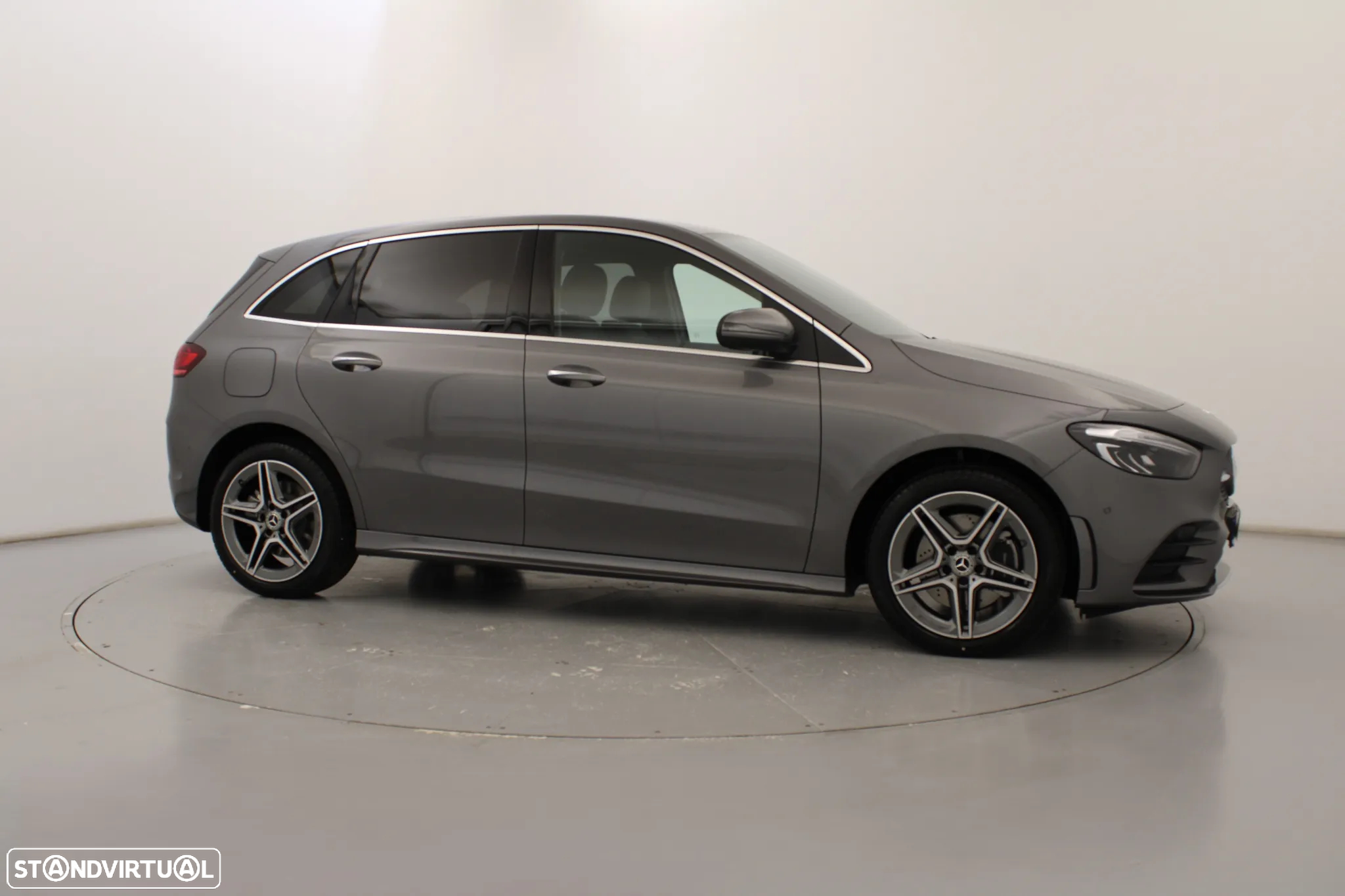 Mercedes-Benz B 250 e - 3
