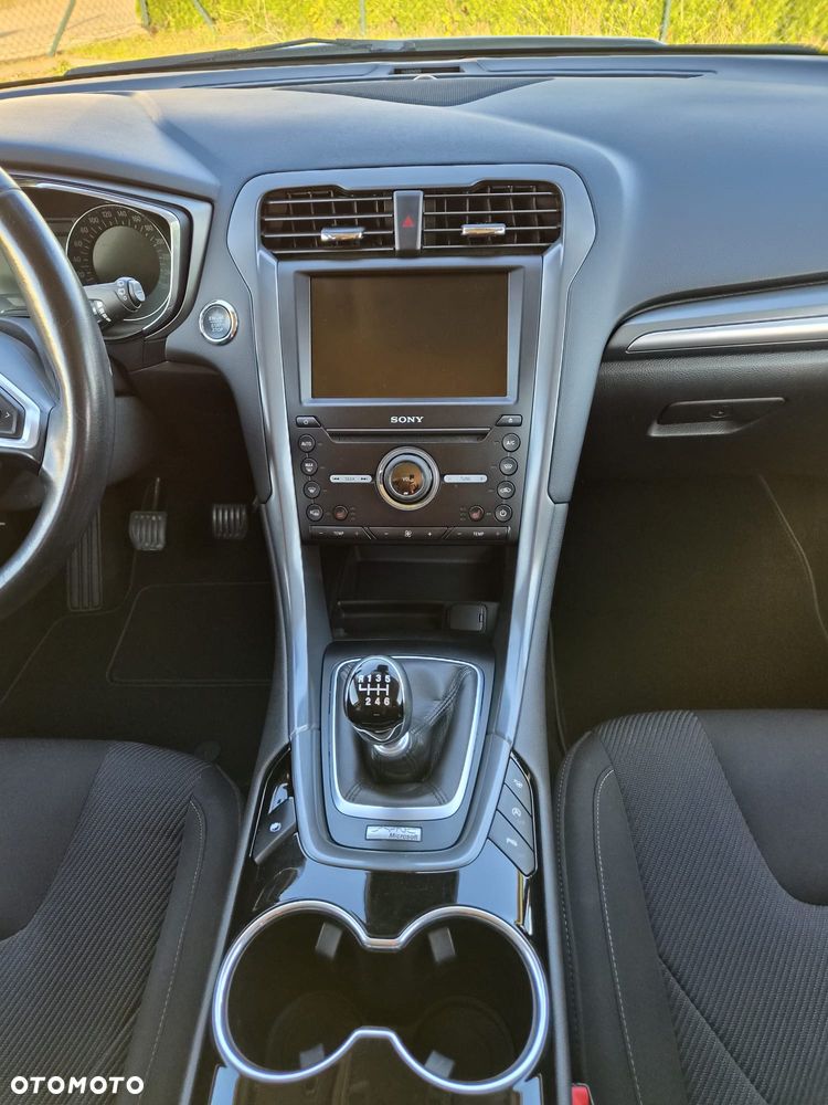 Ford Mondeo - 26