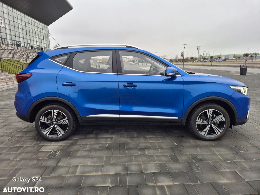MG ZS EV Luxury - 27