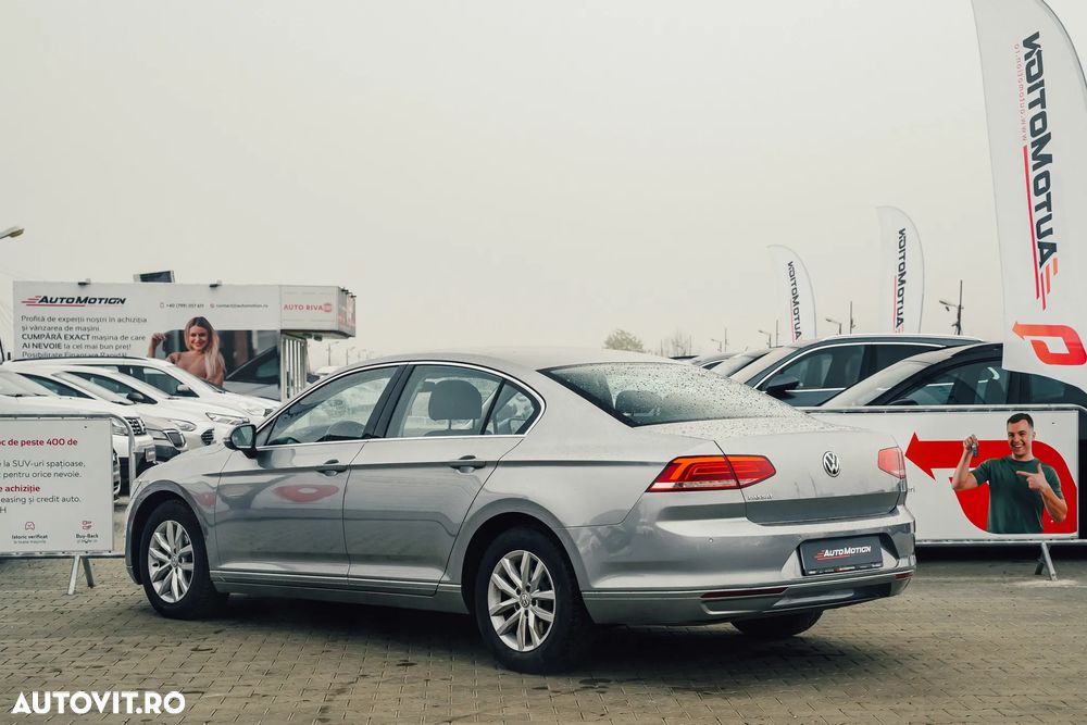 Volkswagen Passat 2.0 TDI DSG Comfortline - 5