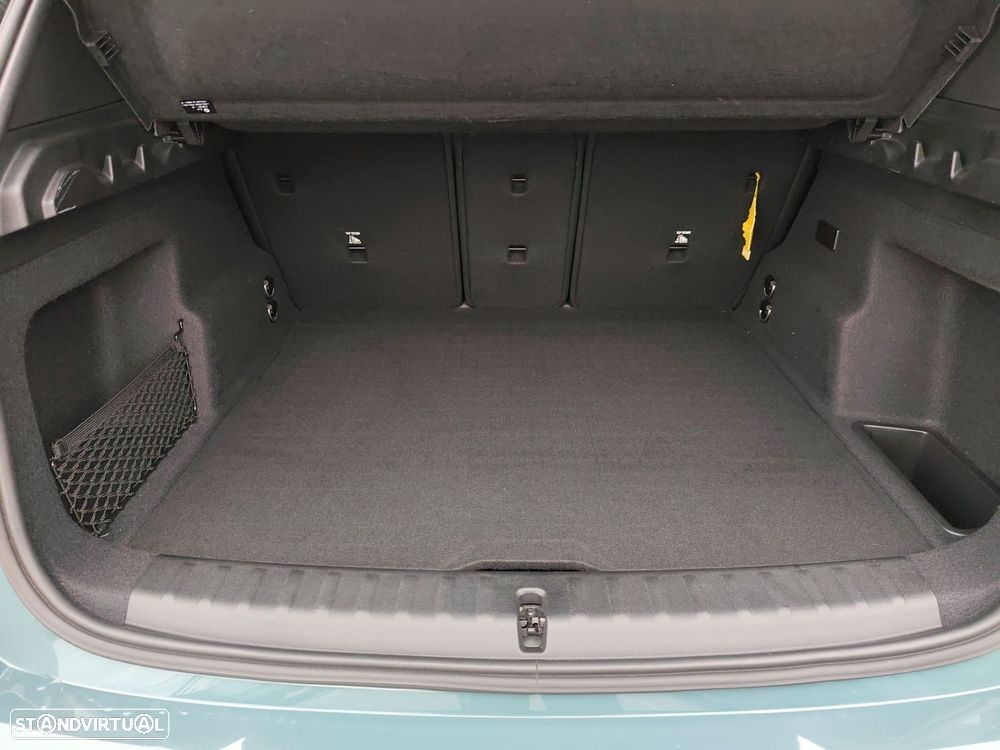 BMW iX1 eDrive20 Pack Desportivo M - 36