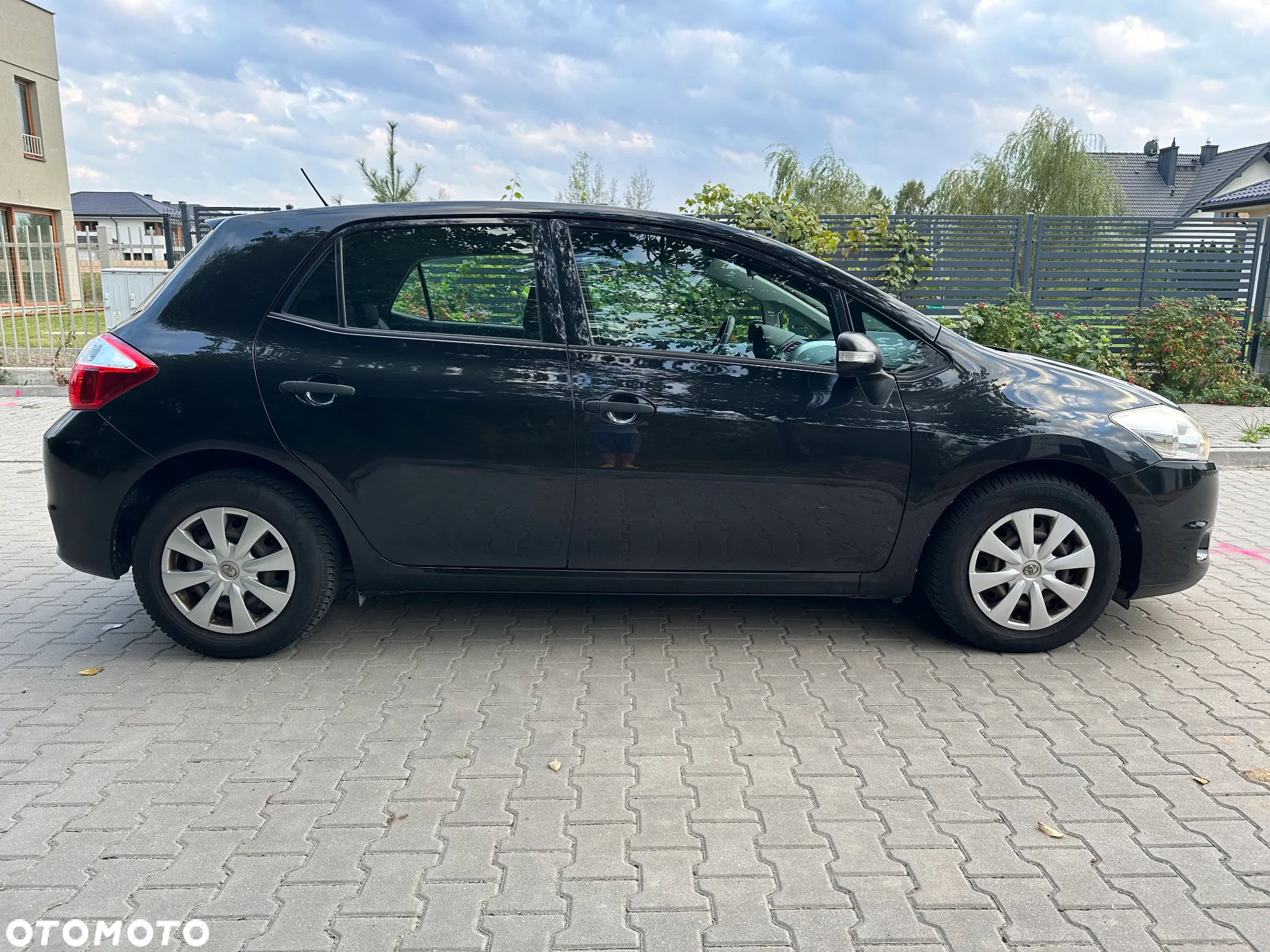 Toyota Auris 1.33 VVT-i Terra - 4