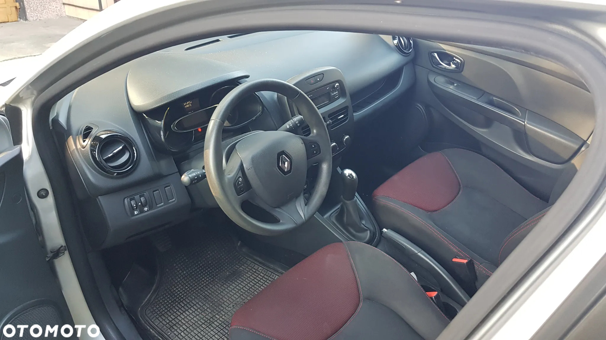 Renault Clio 1.2 16V Alize - 8