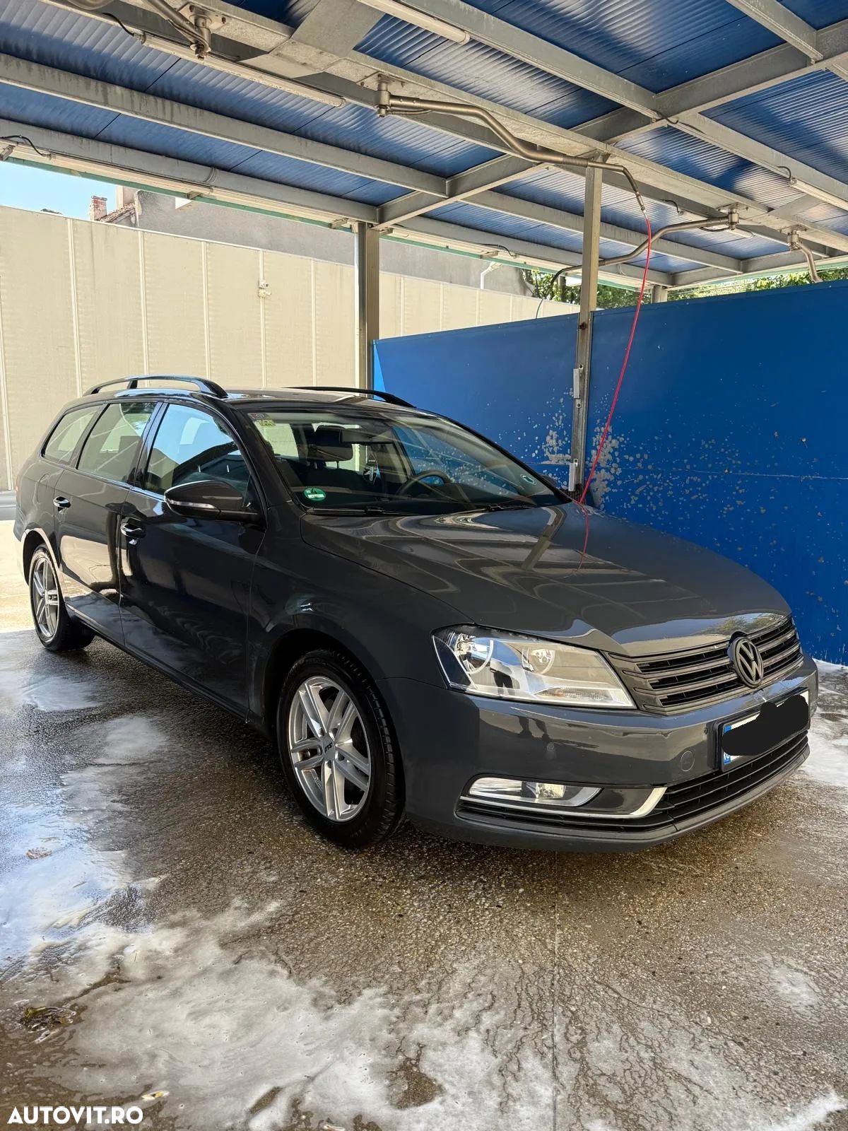 Volkswagen Passat Variant 2.0 TDI DSG BlueMotion Technology Comfortline - 1