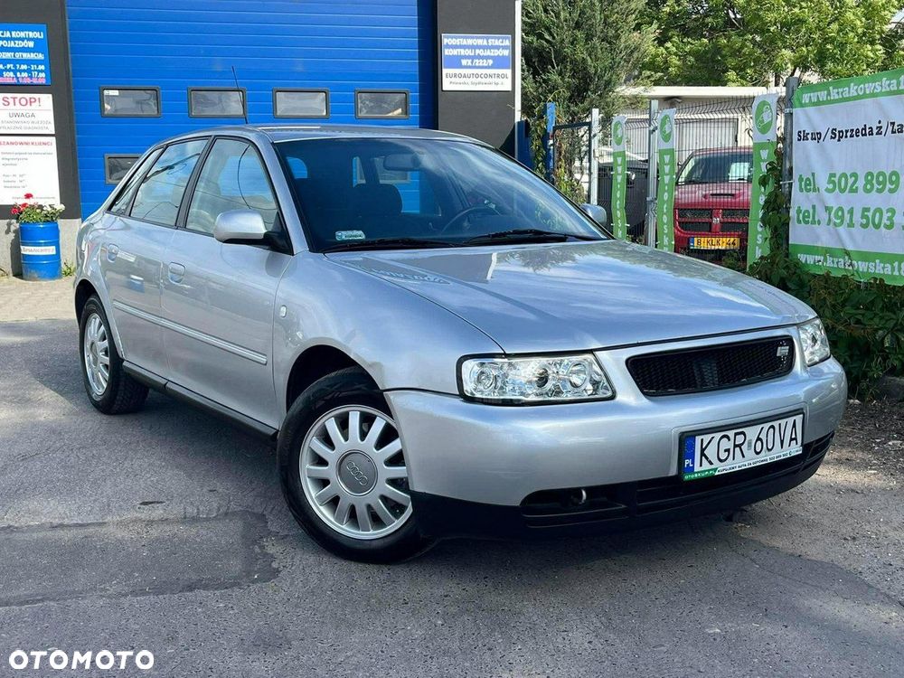 Audi A3 Sportback - 1