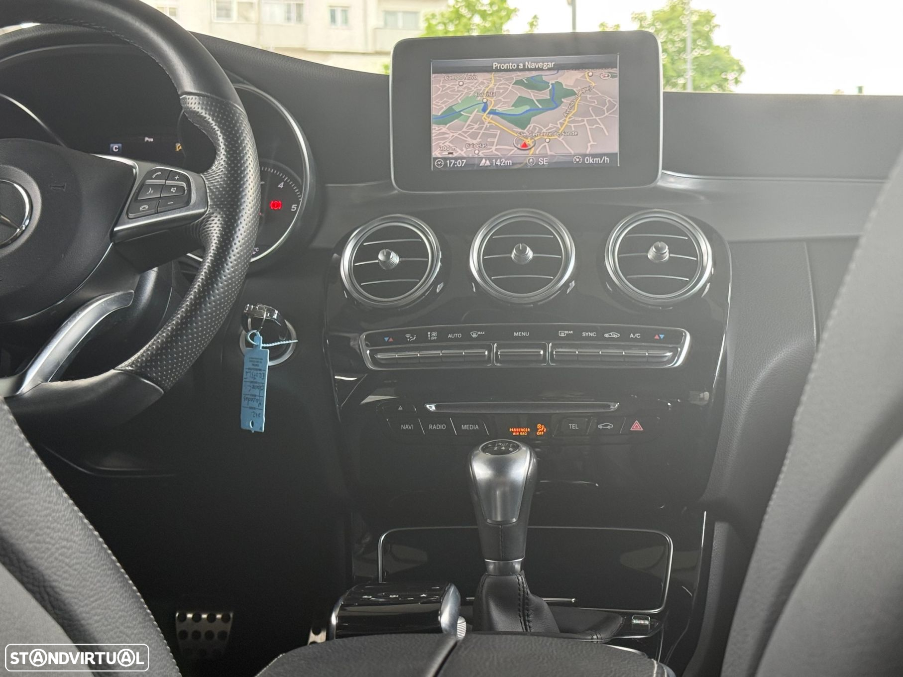 Mercedes-Benz C 180 d AMG Line - 18