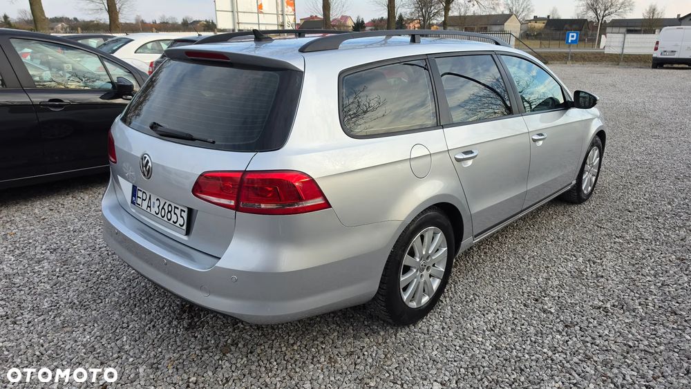 Volkswagen Passat 2.0 Blue TDI SCR Comfortline - 6