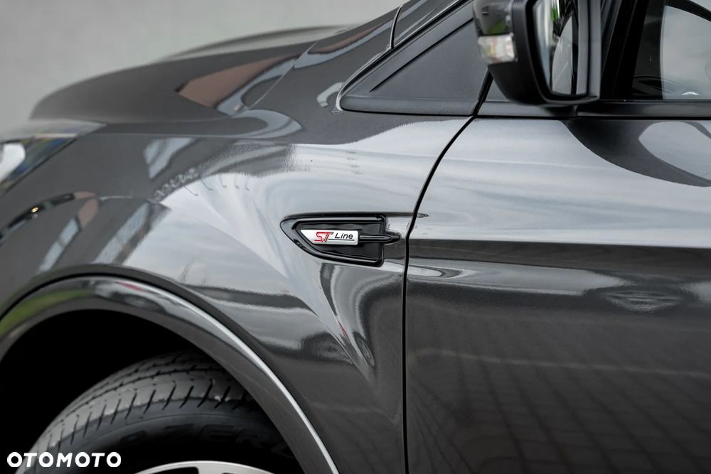Ford Kuga 1.5 EcoBoost 2x4 ST-Line - 38
