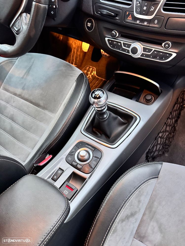 Renault Laguna 2.0 dCi Dynamique S 4control - 14