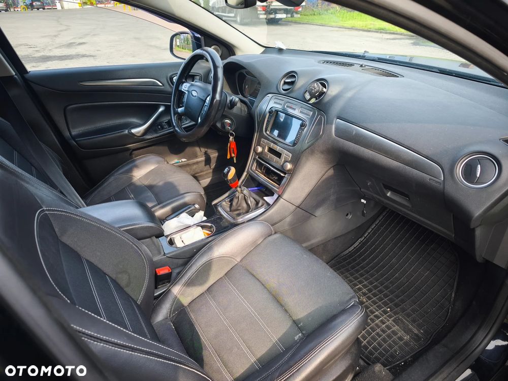 Ford Mondeo 2.0 Titanium - 12