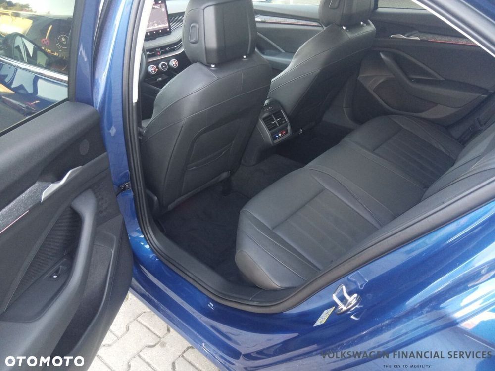 Skoda Superb 2.0 TDI SCR Selection DSG - 13