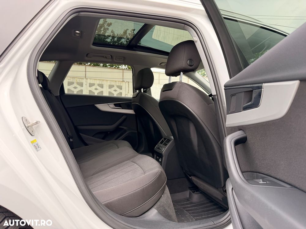 Audi A4 35 TDI S tronic MHEV S Line - 9