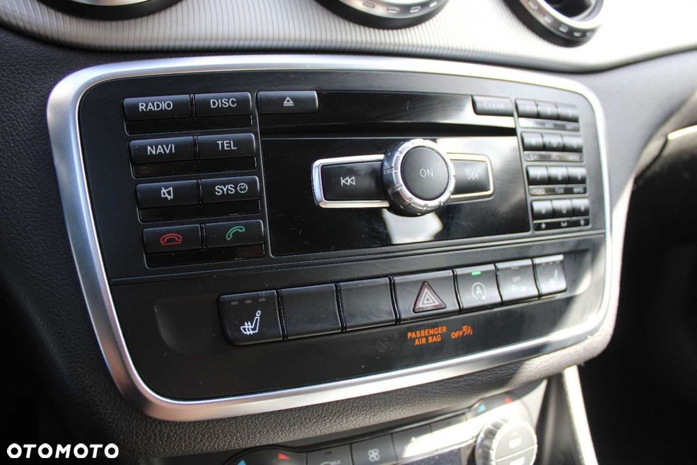 Mercedes-Benz GLA - 35