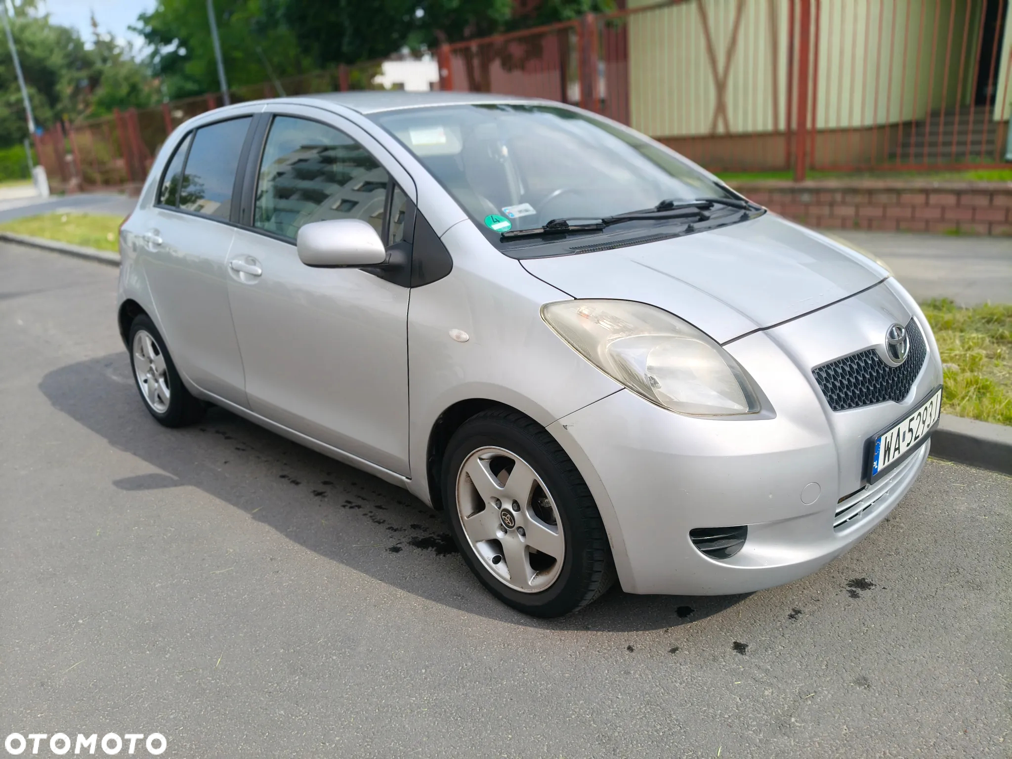 Toyota Yaris 1.3 Terra - 2