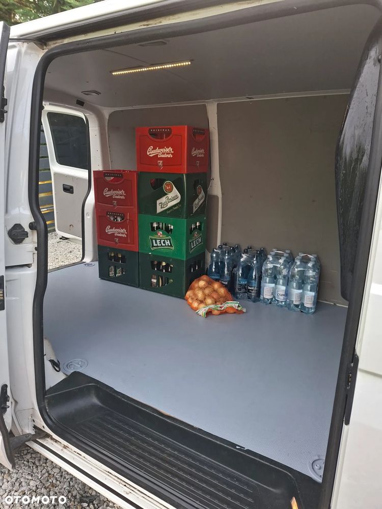 Volkswagen Transporter - 14