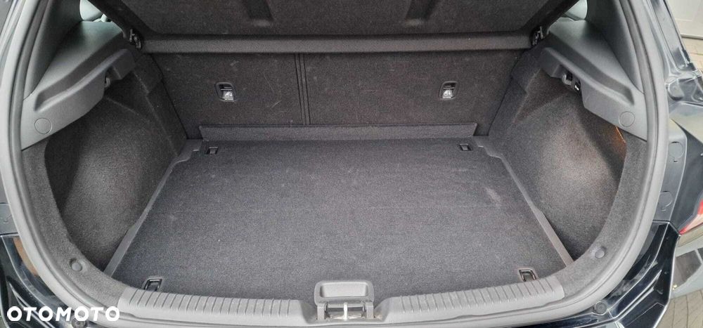 Hyundai i30 1.5 DPI Classic + - 25