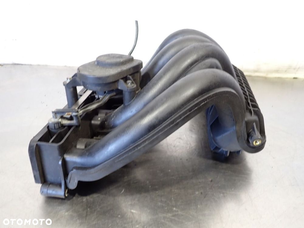 KOLEKTOR SSĄCY MERCEDES W211 E220 A6110903637 - 6