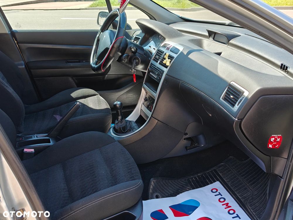 Peugeot 307 HDi SW 110 Tendance - 18