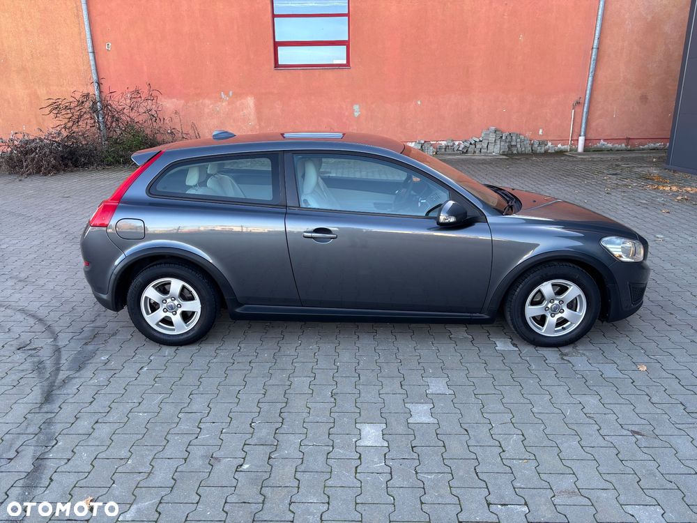 Volvo C30 1.6D DRIVe Momentum - 22