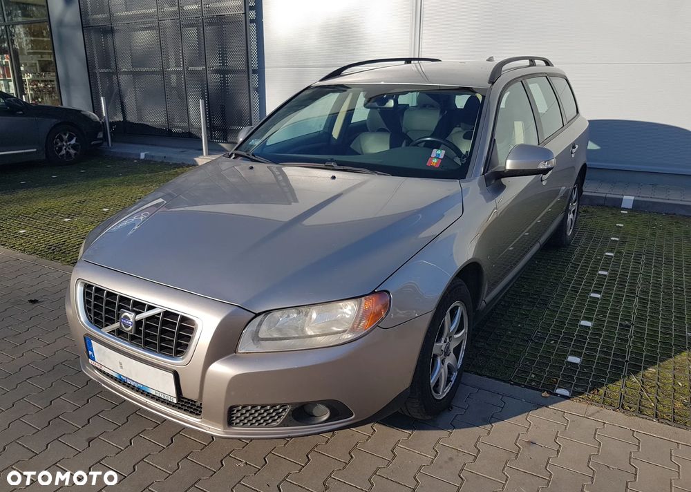 Volvo V70 2.0D Momentum - 1