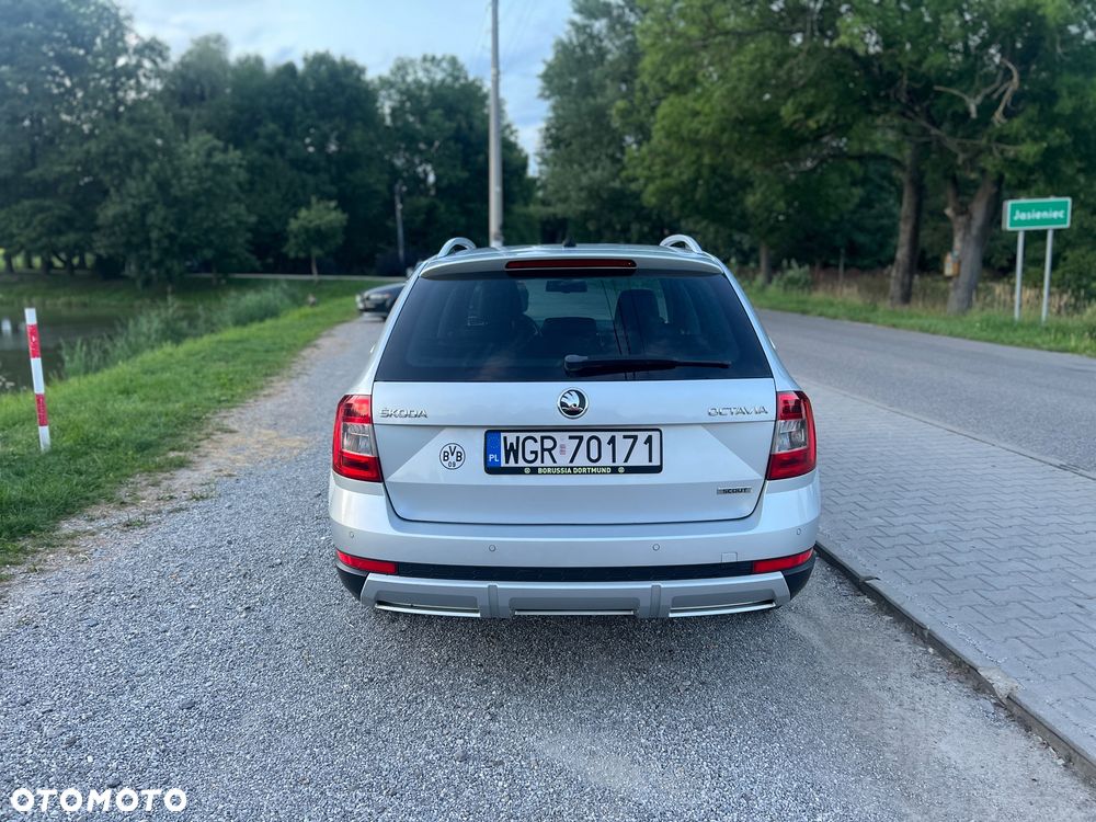 Skoda Octavia Scout 2.0 TDI 4x4 DSG - 5